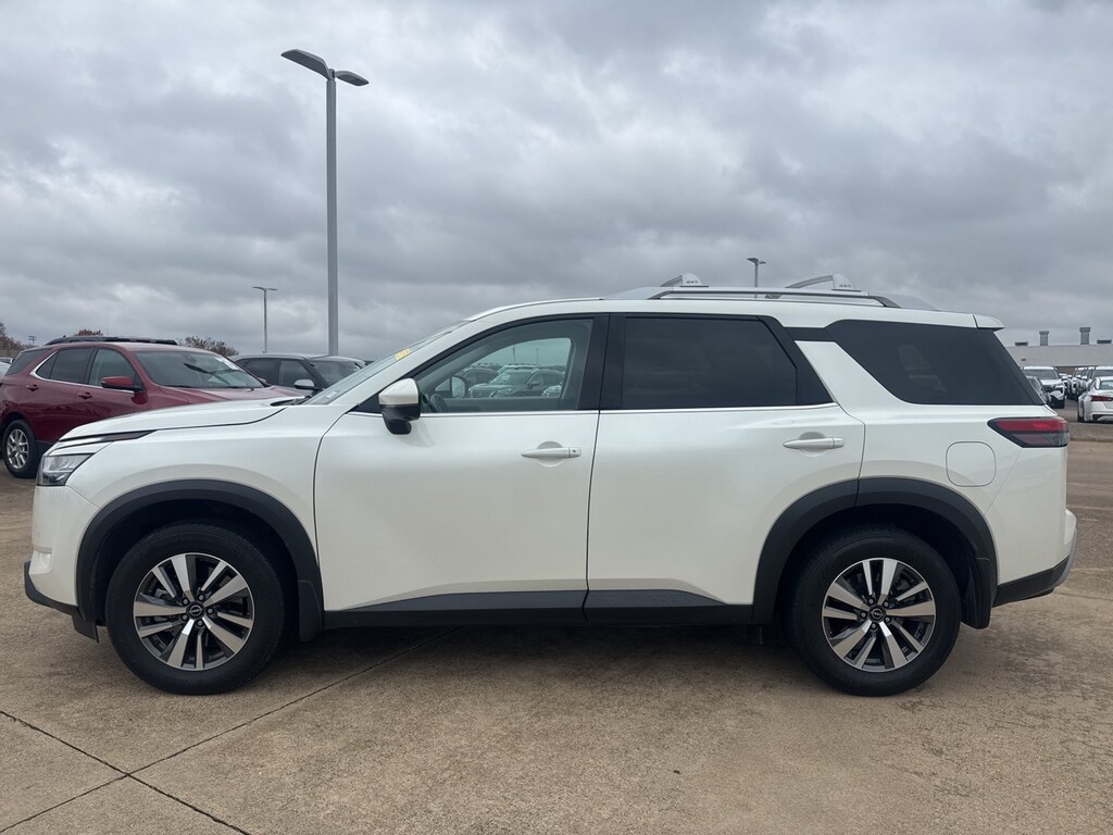 Certified 2024 Nissan Pathfinder SL SUV