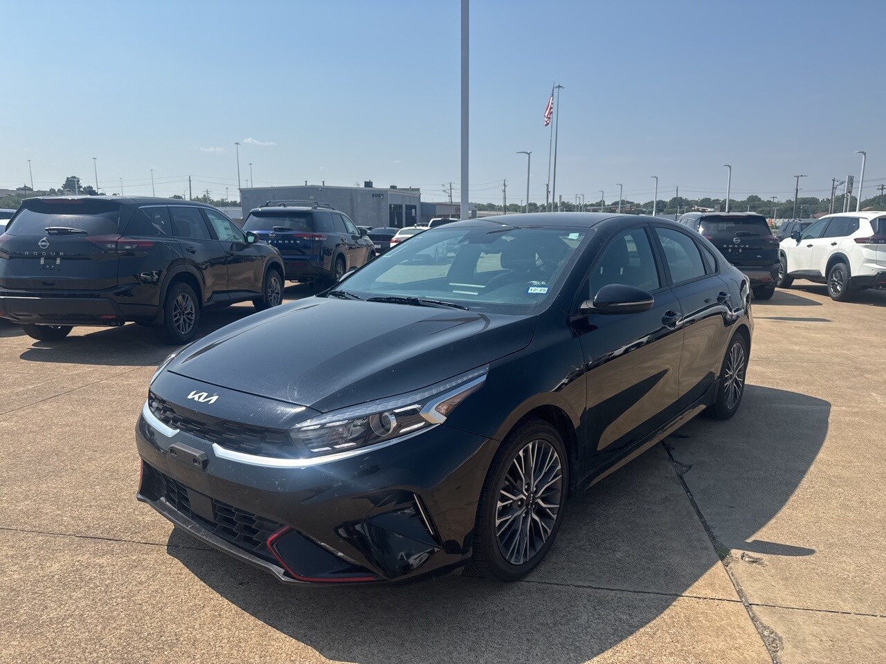 2024 Kia Forte GT-Line photo 3