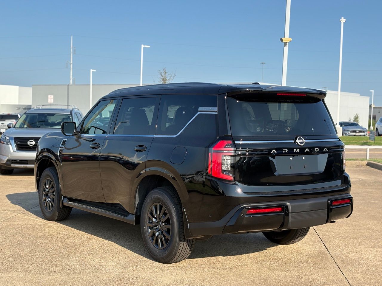 2026 Nissan Armada SV - Photo 7