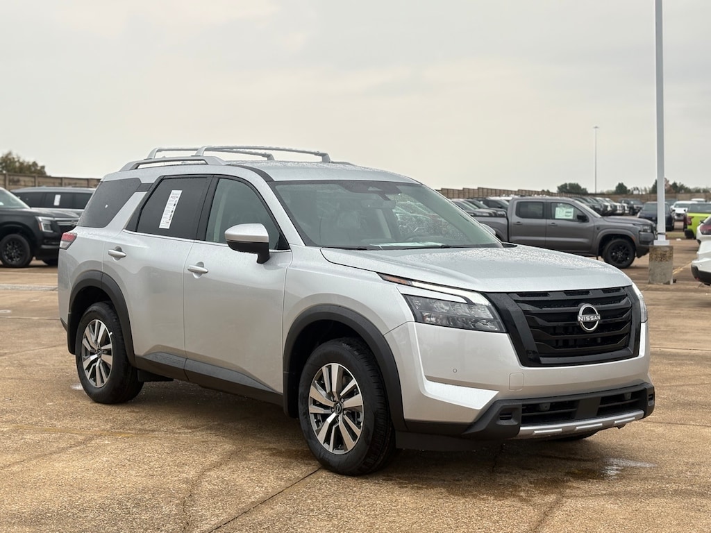 New 2025 Nissan Pathfinder SL SUV