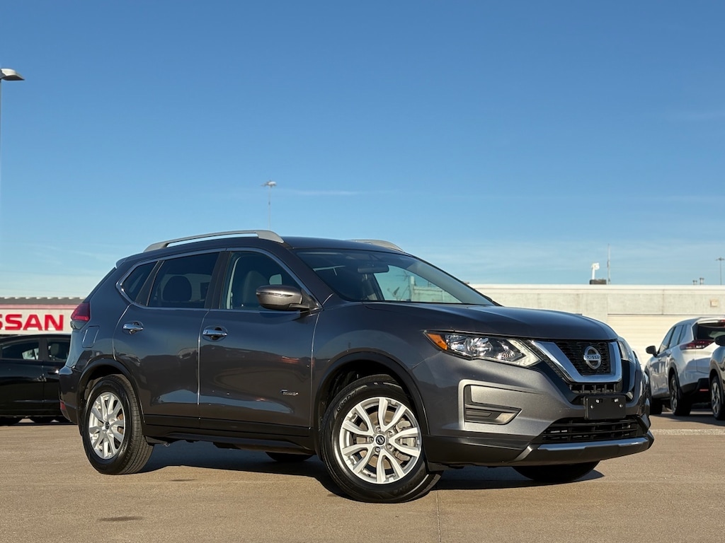 Used 2017 Nissan