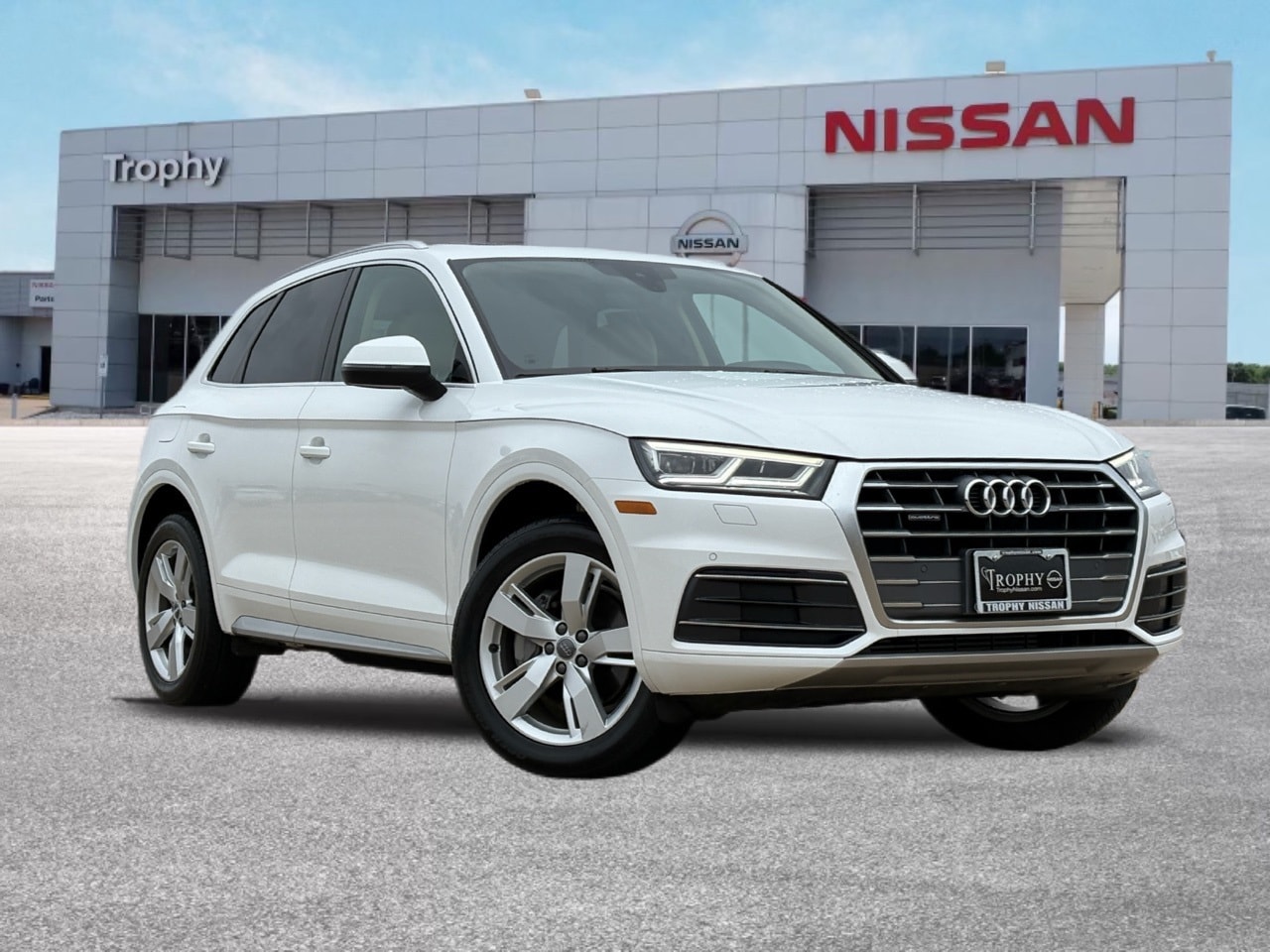 2018 Audi Q5 Premium Plus's photo