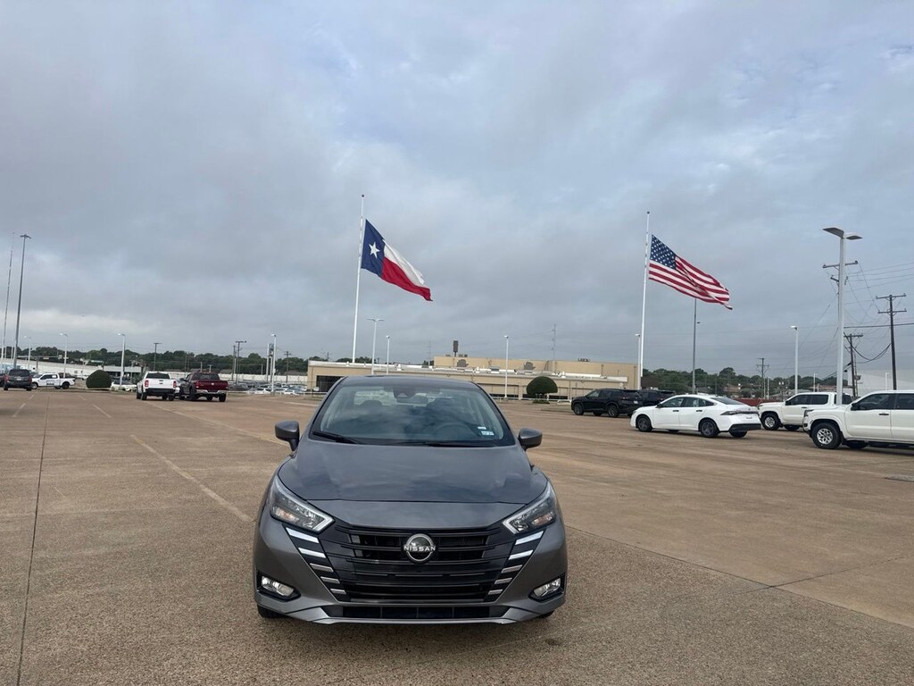 Certified 2025 Nissan