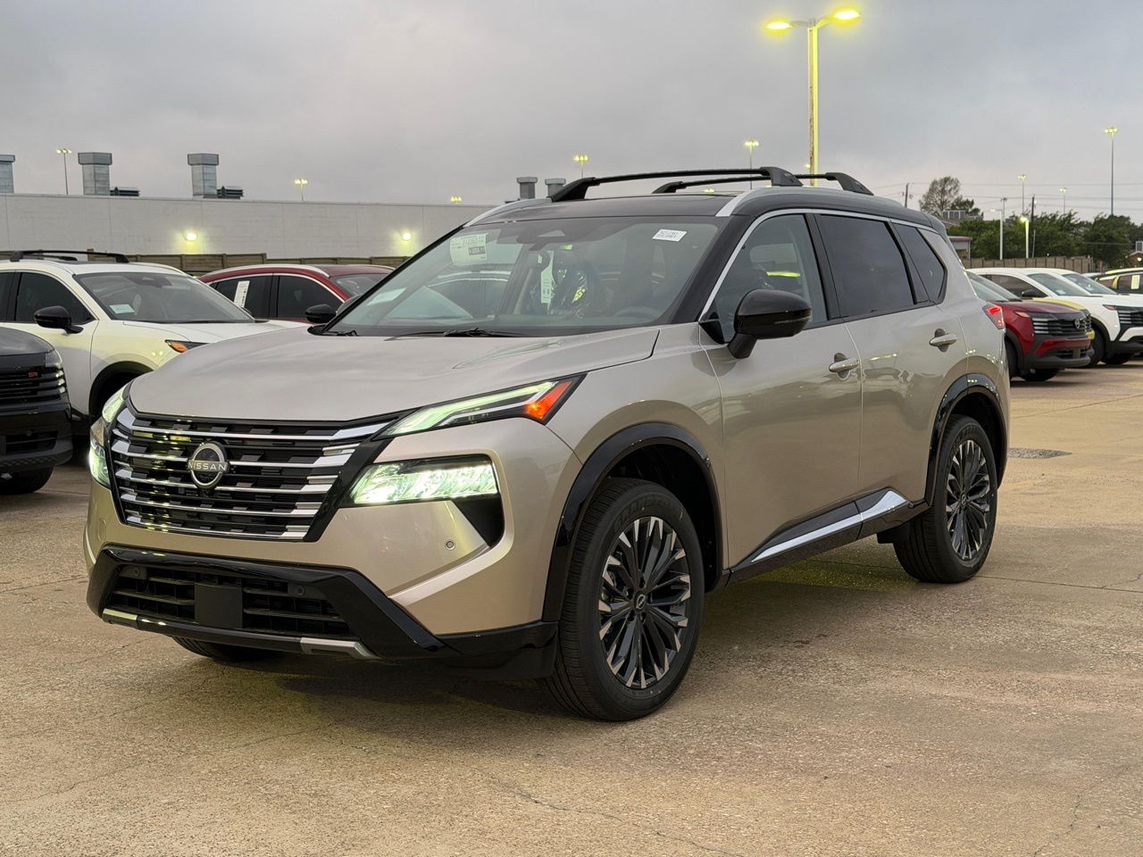 View vehicle photo 2