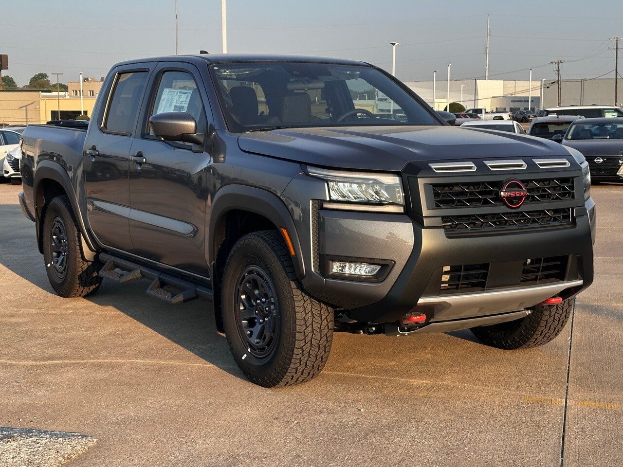 2026 Nissan Frontier PRO-4X photo 3