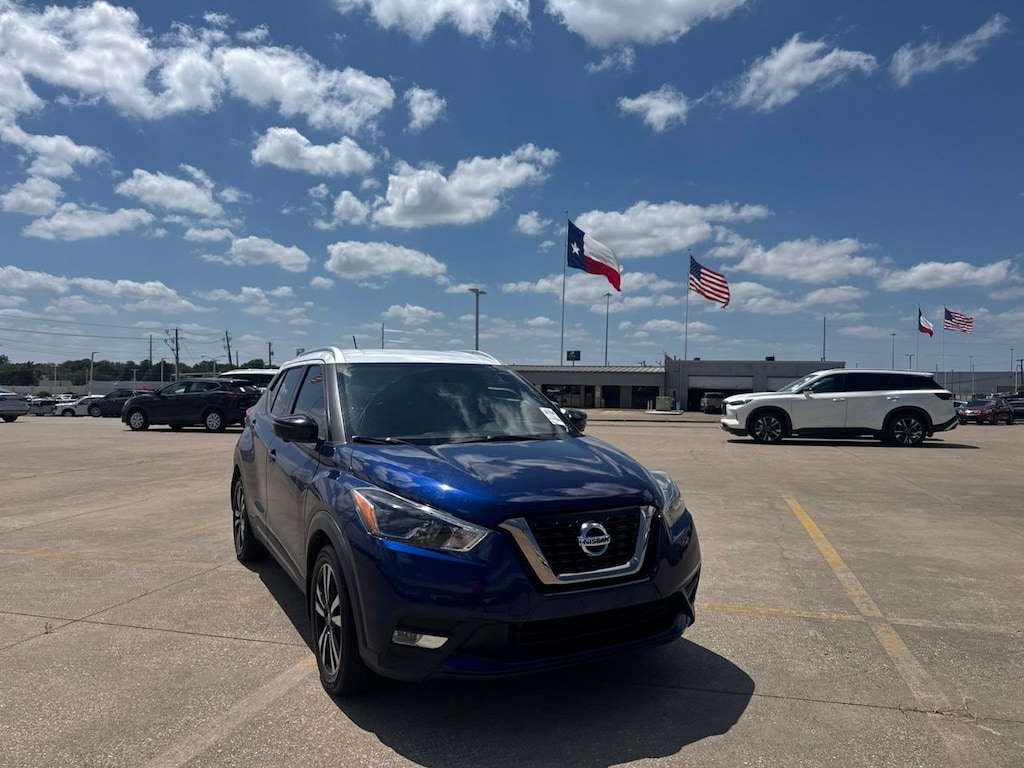 Certified 2019 Nissan Kicks SR SUV