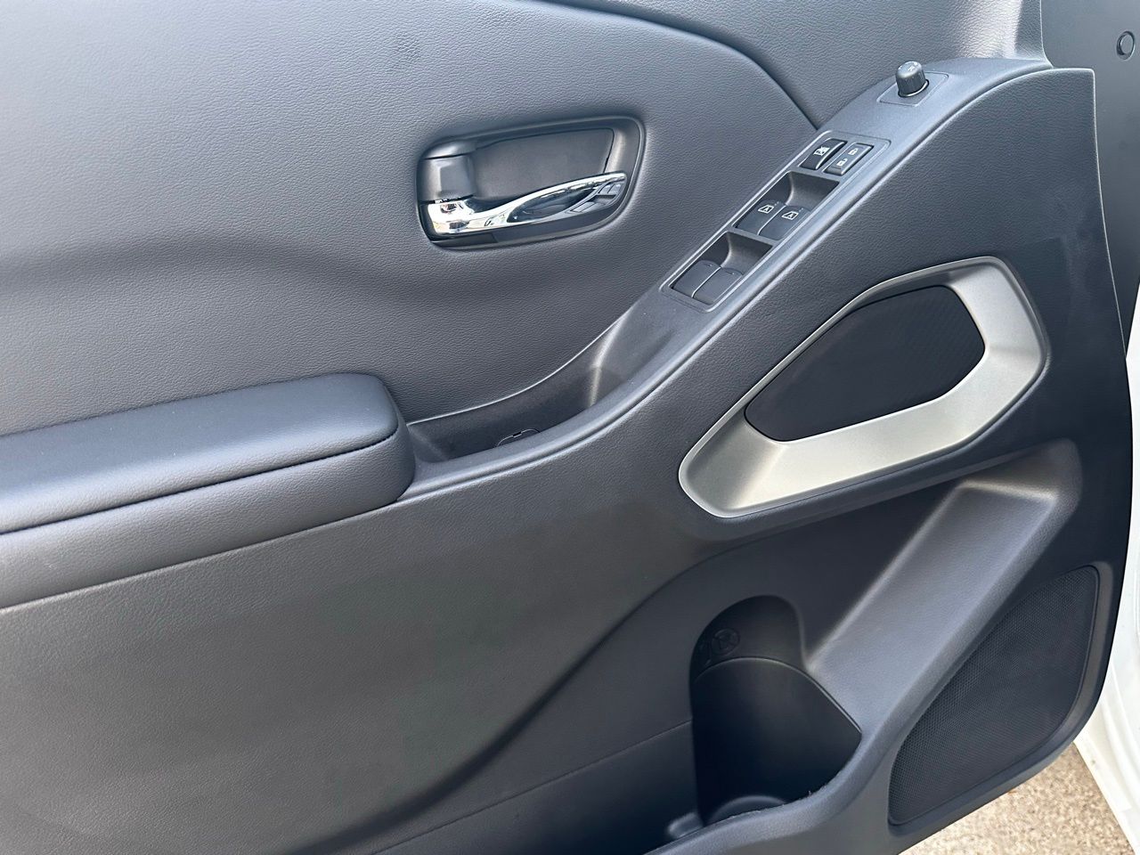 2026 Nissan Frontier SV - Photo 20