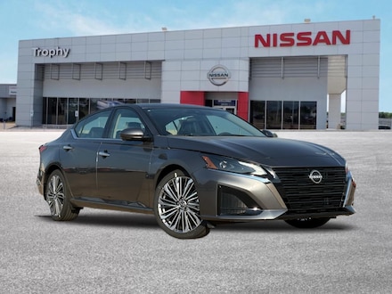 2025 Nissan Altima SL Sedan