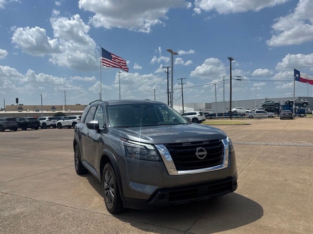 Certified 2025 Nissan