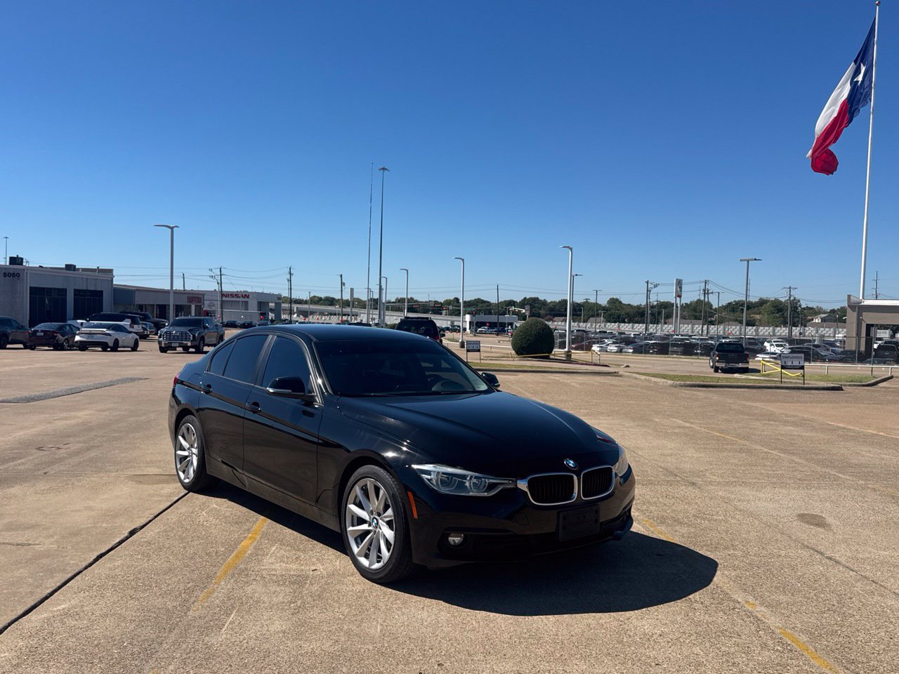 Used 2018 BMW 3 Series 320i with VIN WBA8E5G52JNU46154 for sale in Mesquite, TX