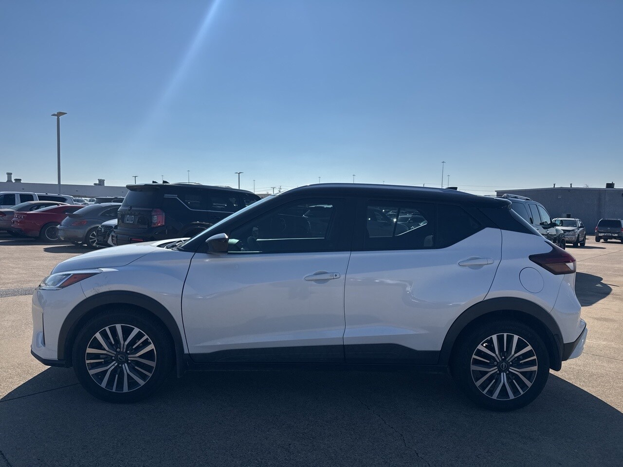 2022 Nissan Kicks SV photo 4
