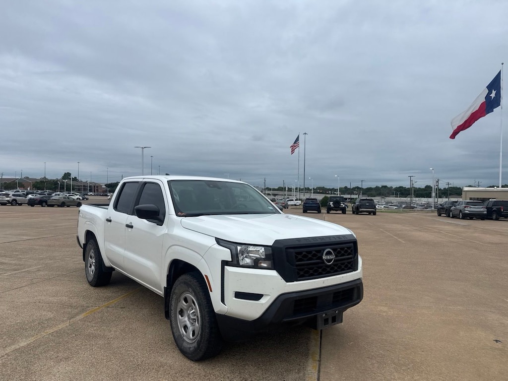 Used 2022 Nissan