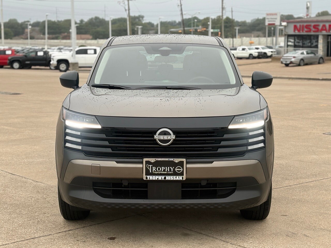 2025 Nissan Kicks S photo 3
