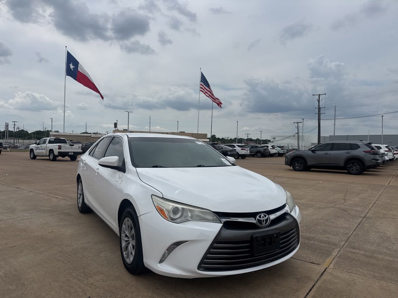 Used 2017 Toyota Camry LE with VIN 4T1BF1FK6HU347175 for sale in Mesquite, TX
