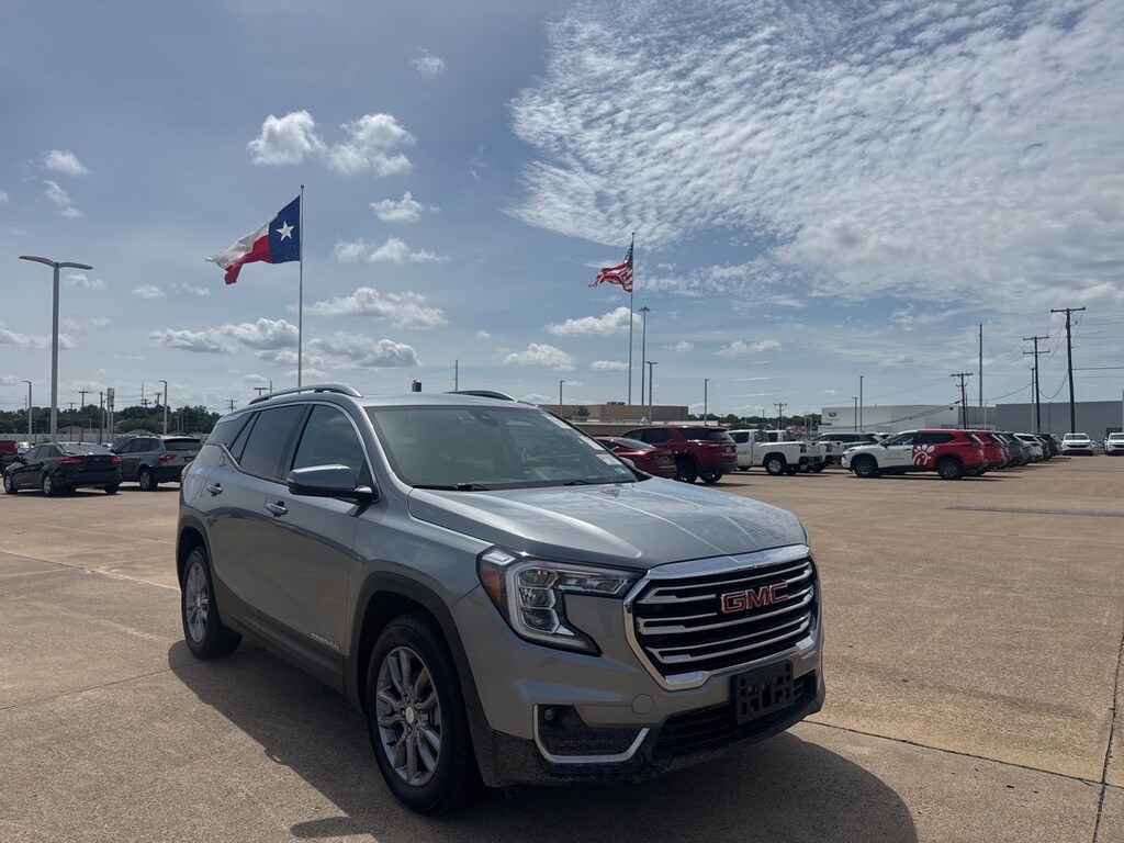 Used 2024 GMC Terrain SLT SUV