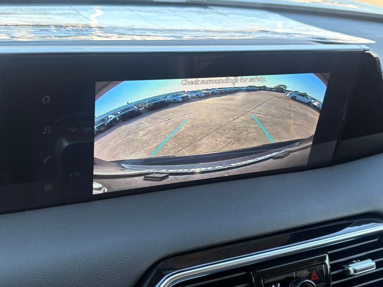 2026 Nissan Armada SV - Photo 15