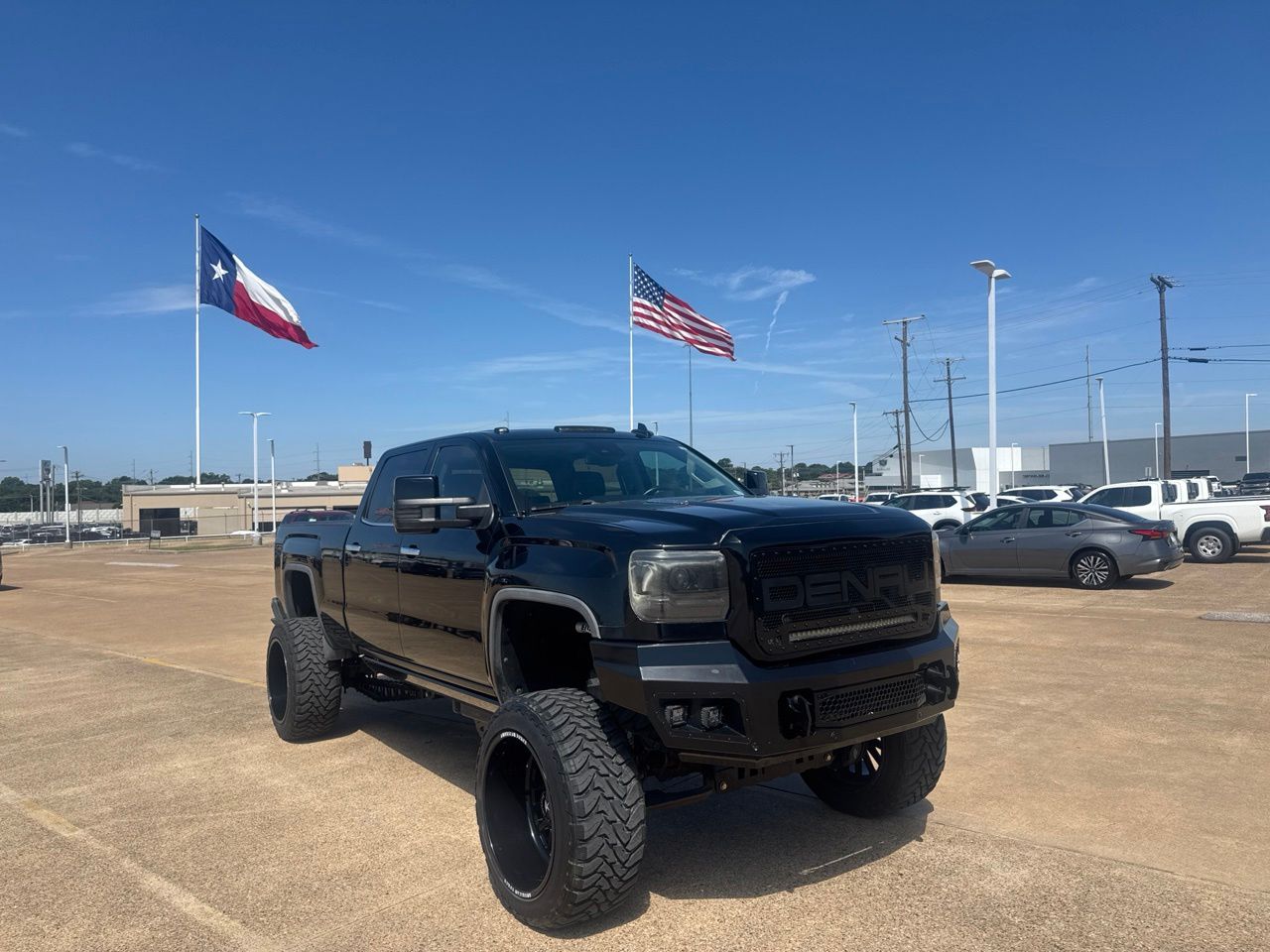 2016 GMC Sierra 4WD Crew Cab Standard Box Denali's photo