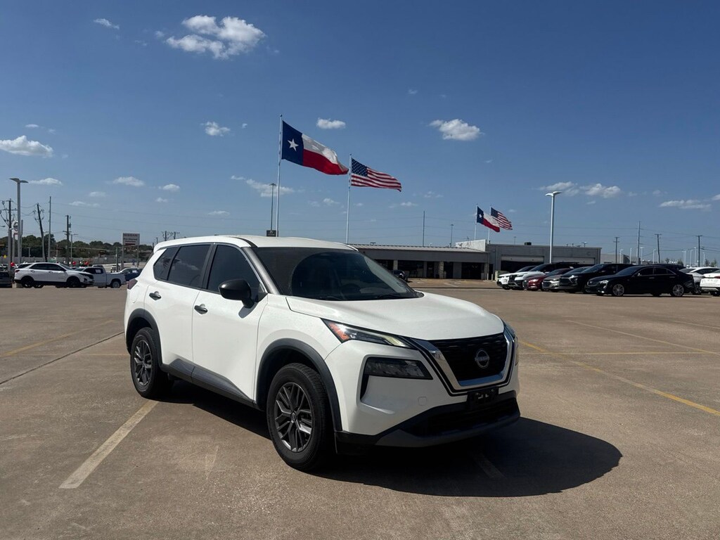 Certified 2023 Nissan
