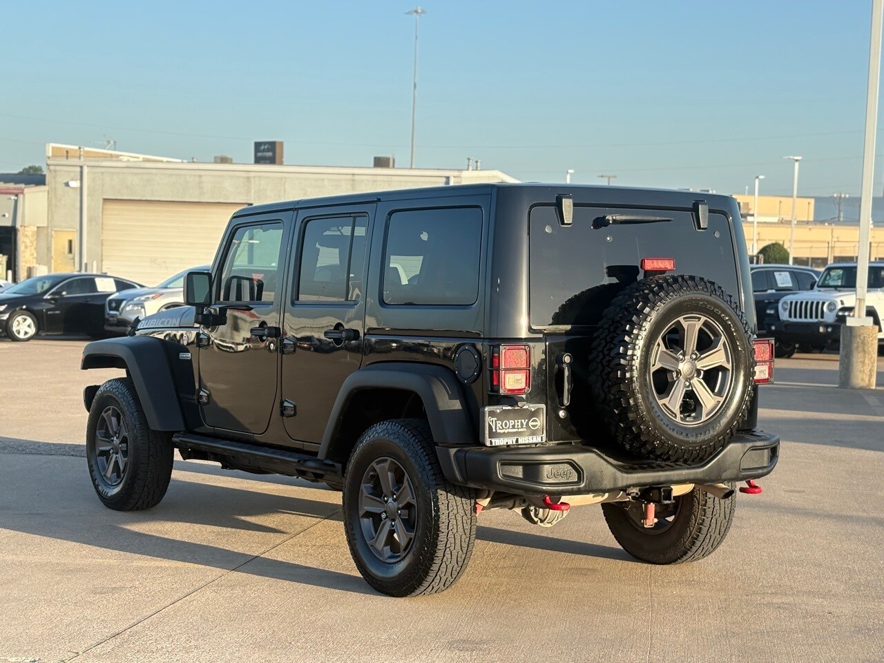 2017 Jeep Wrangler Unlimited Rubicon Recon photo 3