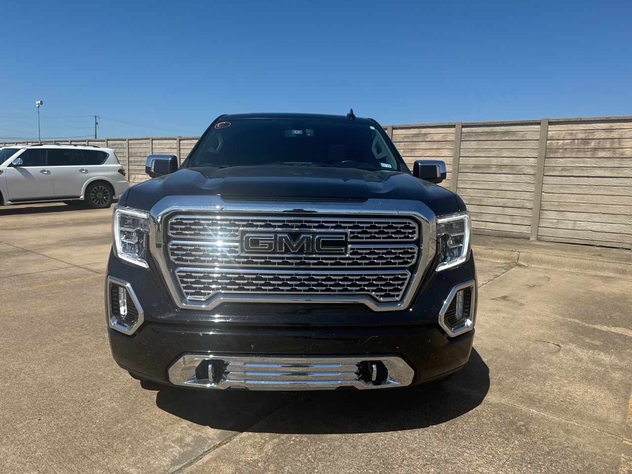 Used 2022 GMC Sierra 1500 Limited Denali with VIN 3GTU9FEL4NG179210 for sale in Mesquite, TX