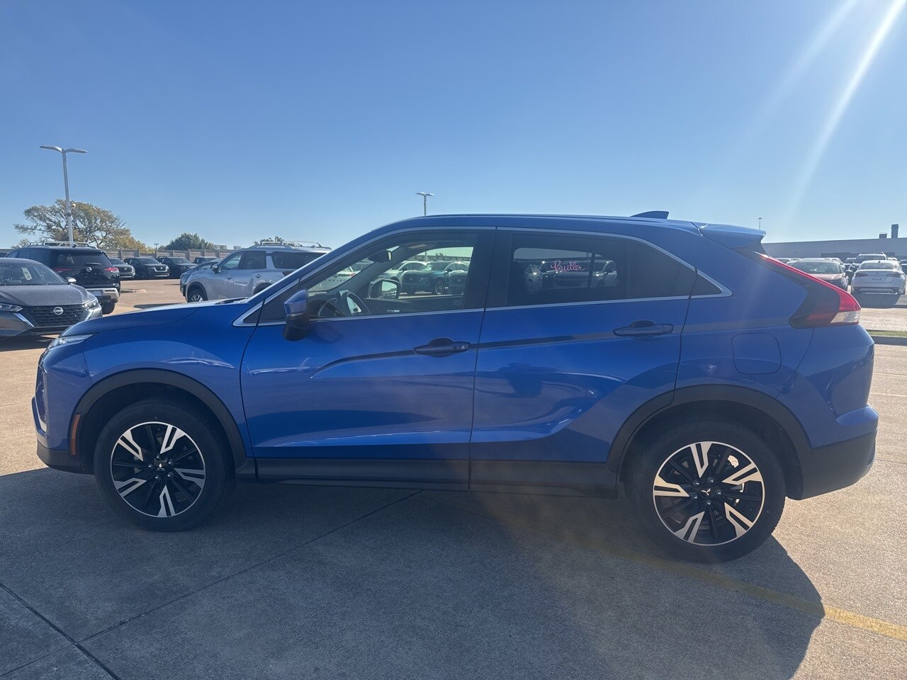 2024 Mitsubishi Eclipse Cross SE photo 4