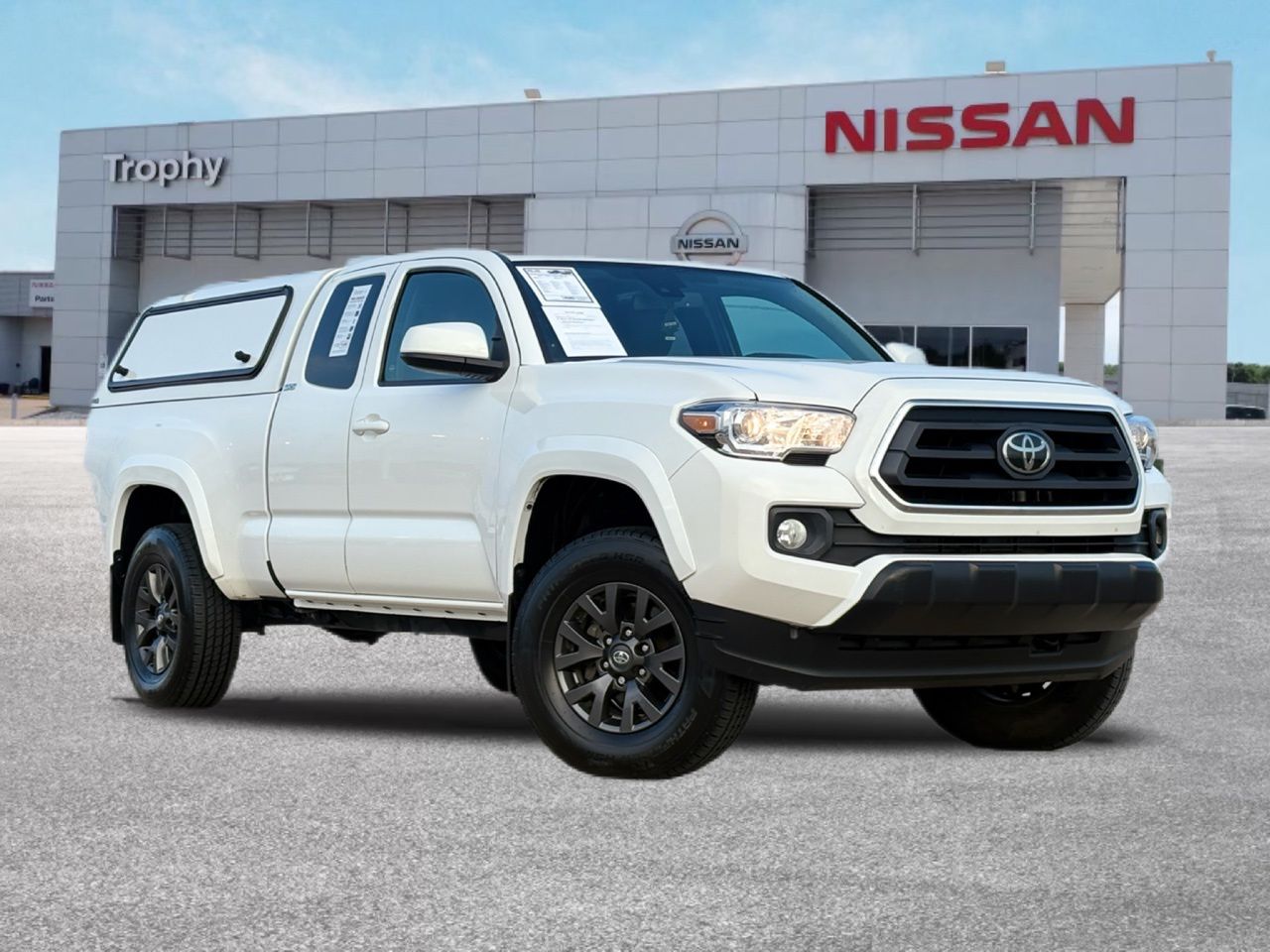 White 2022 Toyota Tacoma SR5 V6 Access Cab 4WD Pickup Truck Four-Wheel Drive 6-Speed Automatic