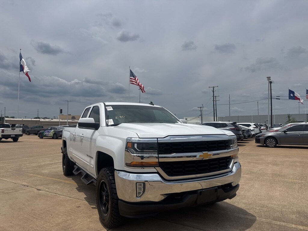 Used 2017 Chevrolet Silverado 1500 LT Truck