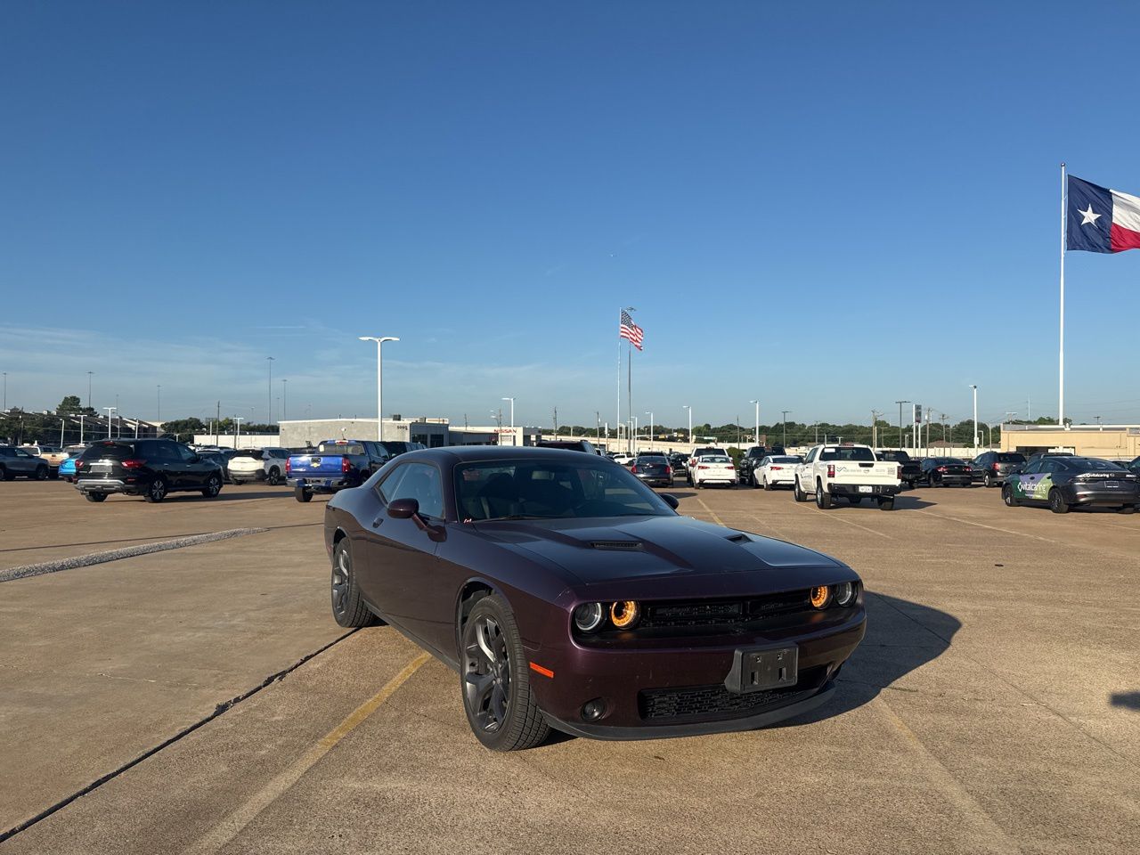 2020 Dodge Challenger SXT Auto's photo