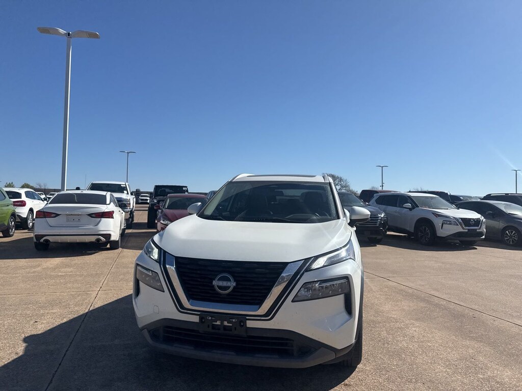 Certified 2023 Nissan