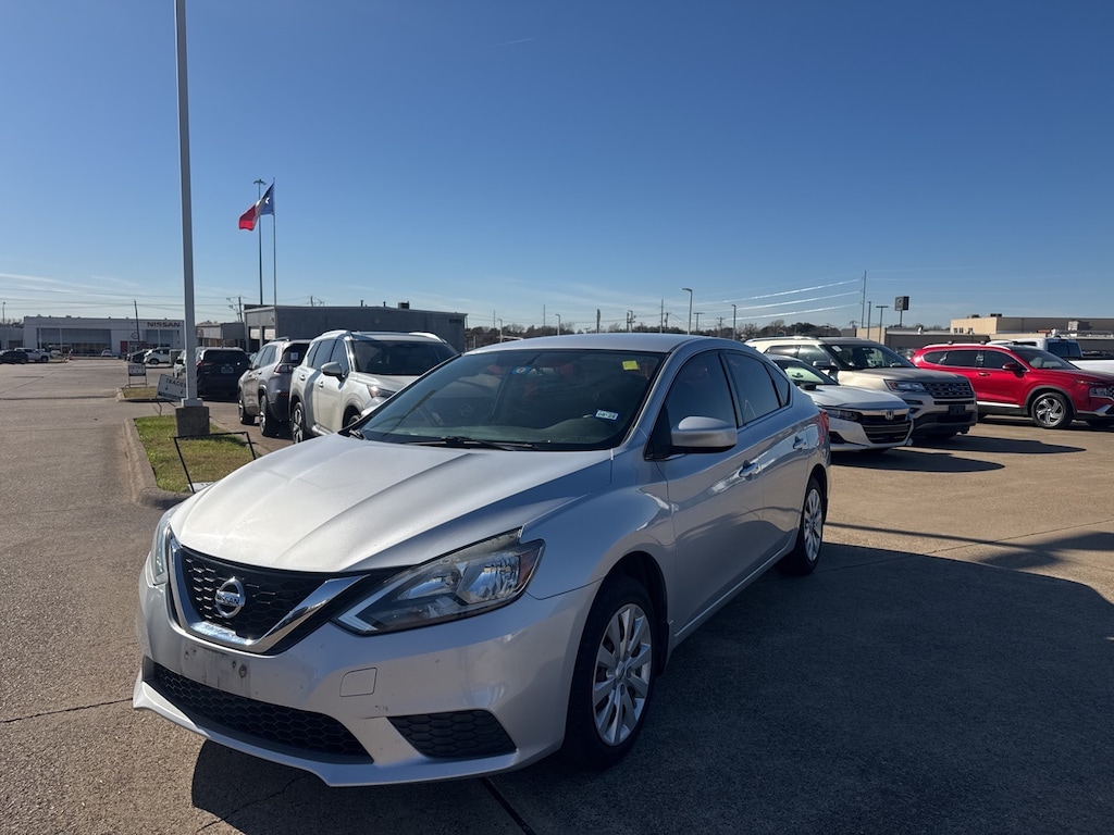 Used 2016 Nissan Sentra SV Sedan