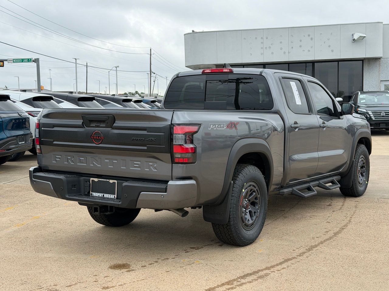 View vehicle photo 5