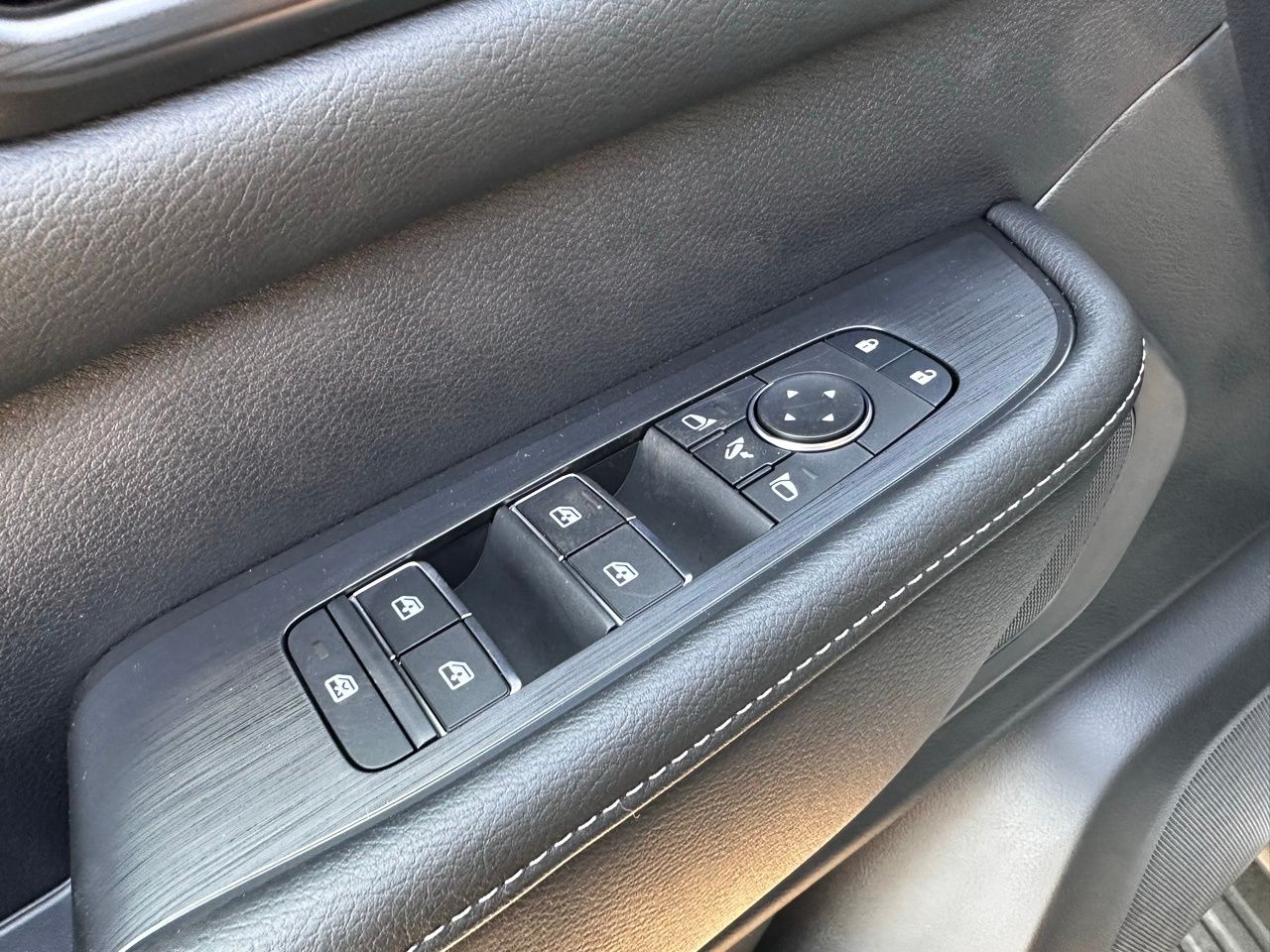 2026 Nissan Armada PRO-4X - Photo 18