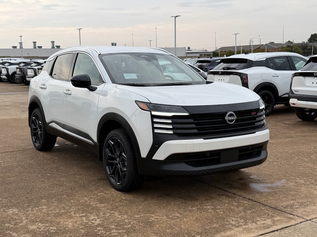 New 2026 Nissan Kicks SR SUV