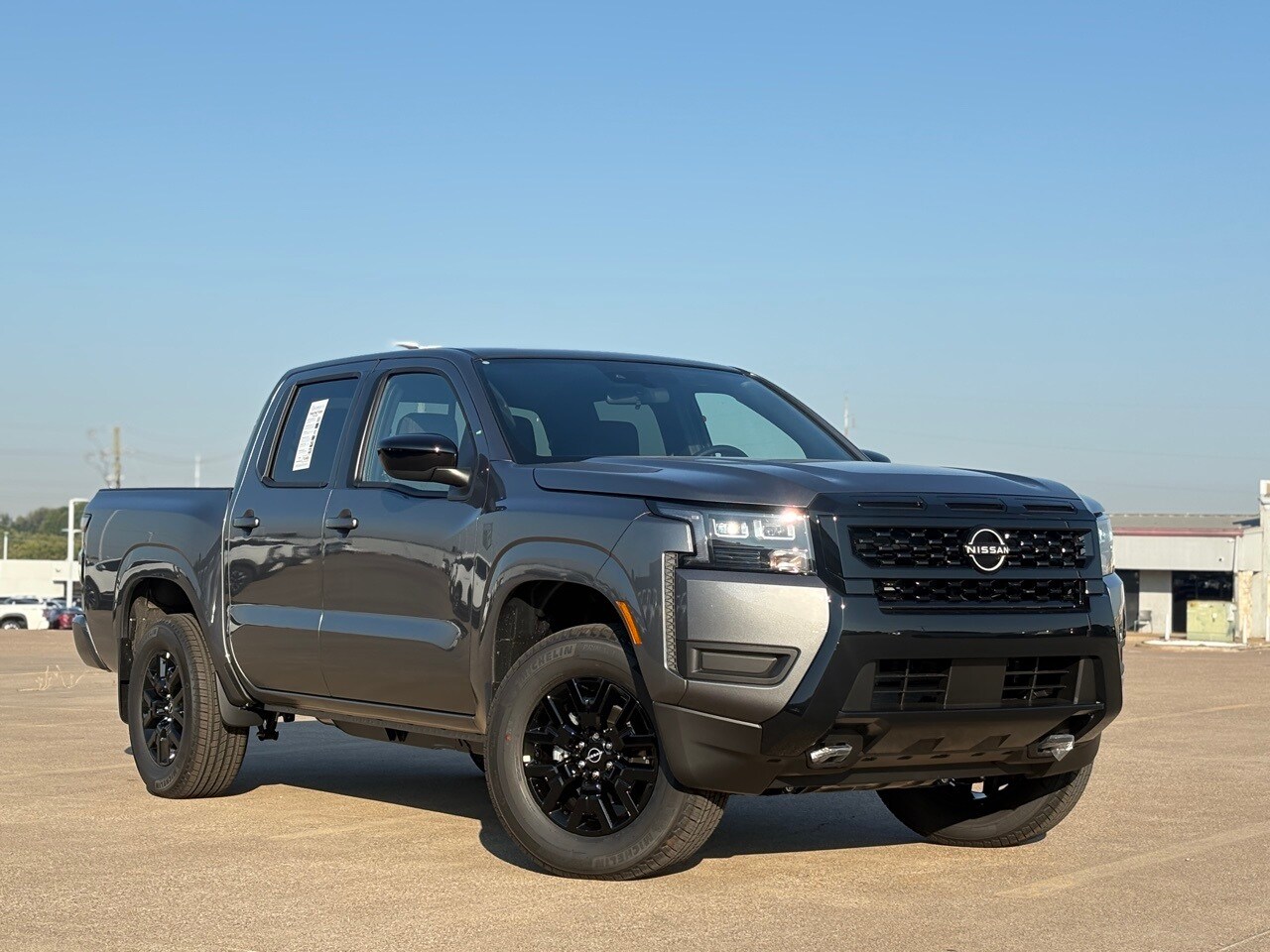 2026 Nissan Frontier SV photo 2