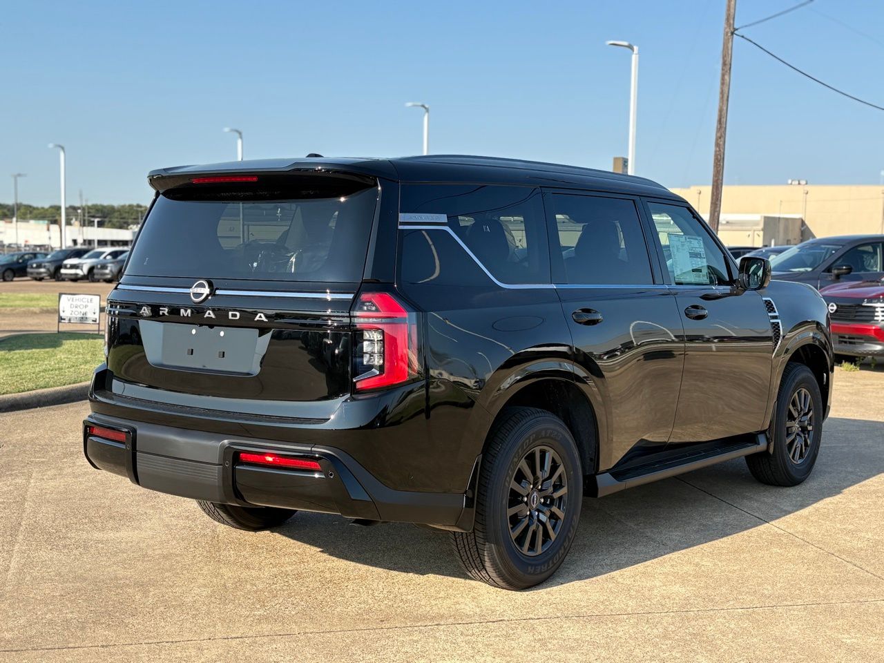2026 Nissan Armada SV - Photo 8