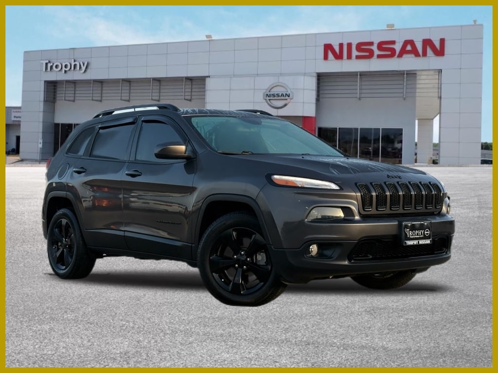 Used 2018 Jeep Cherokee Latitude SUV