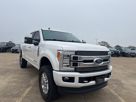 2019 Ford F-250SD Limited Truck