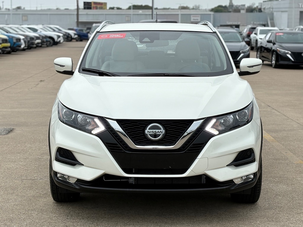 Certified 2022 Nissan