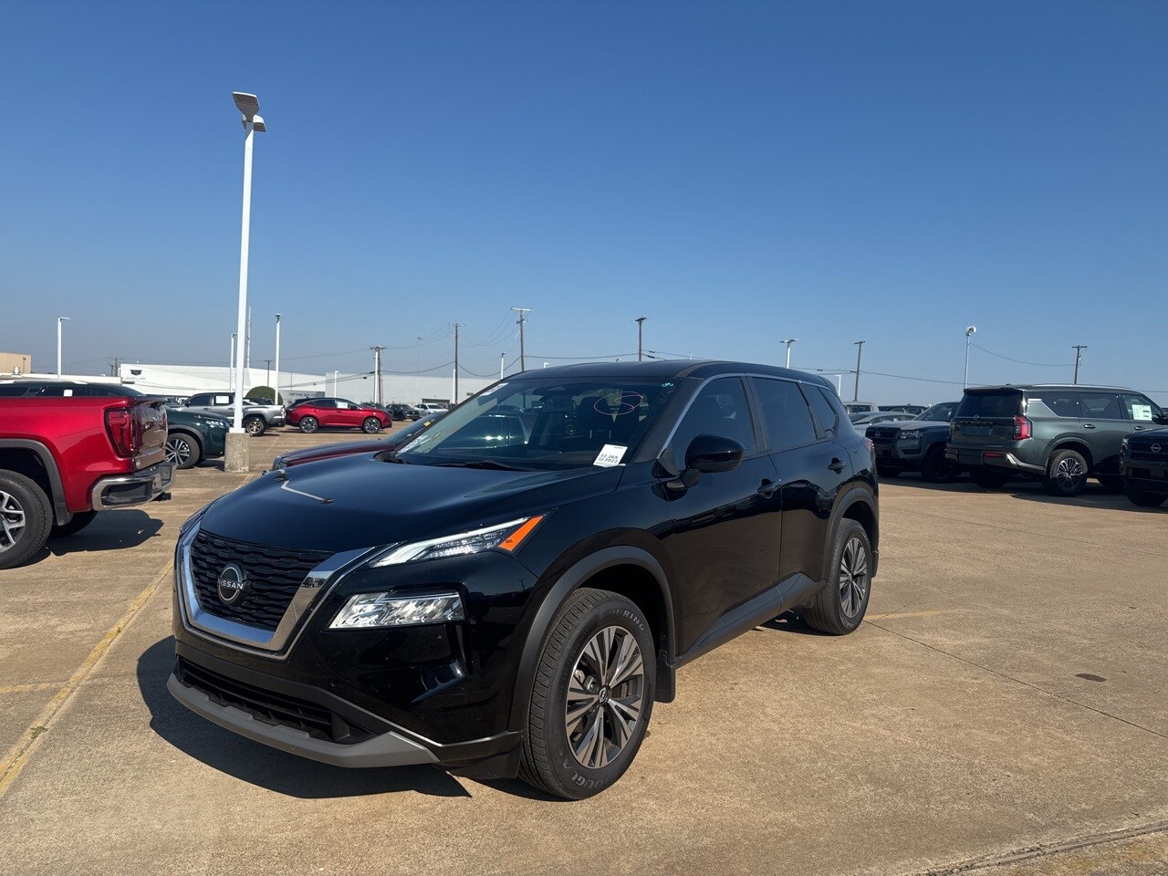 2023 Nissan Rogue SV photo 3
