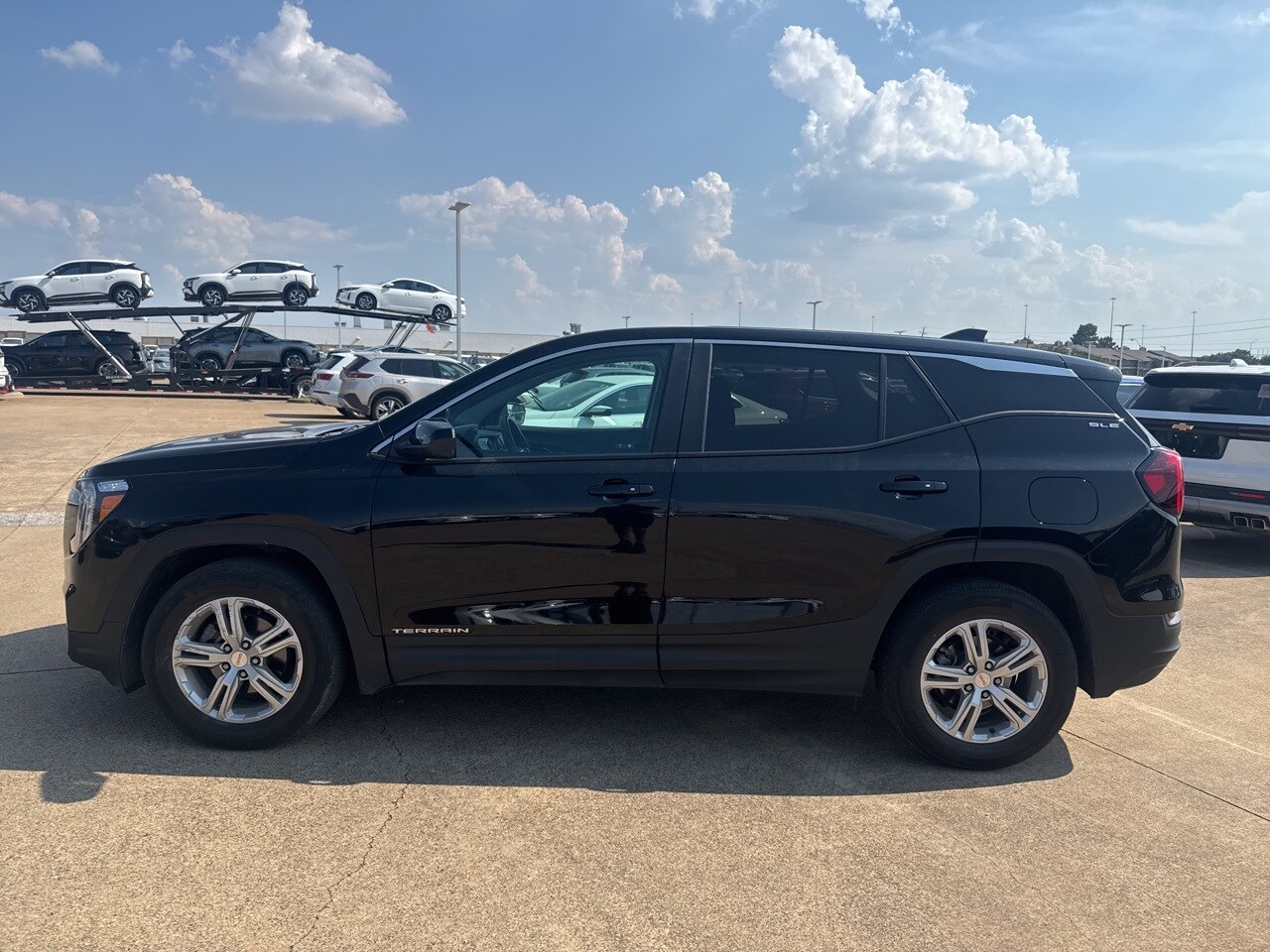 2024 Gmc Terrain SLE photo 4