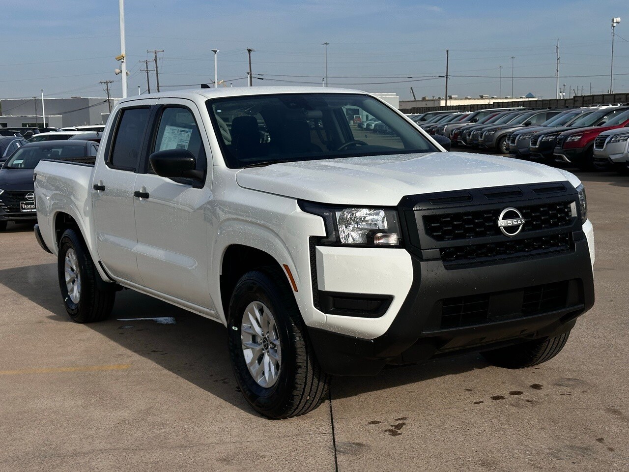 2025 Nissan Frontier S photo 3