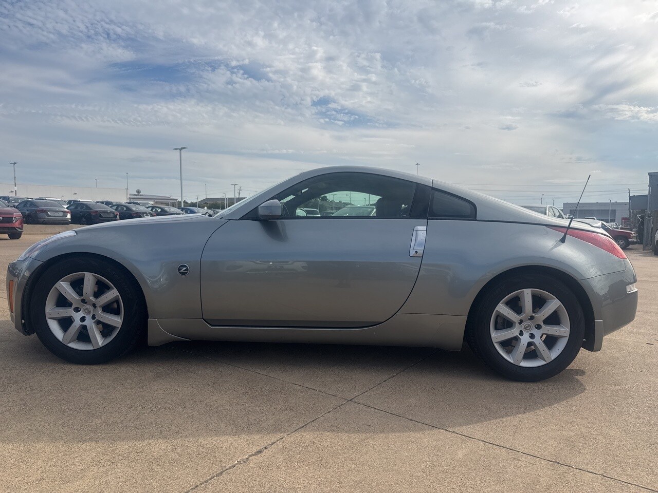 2005 Nissan 350Z Track photo 4