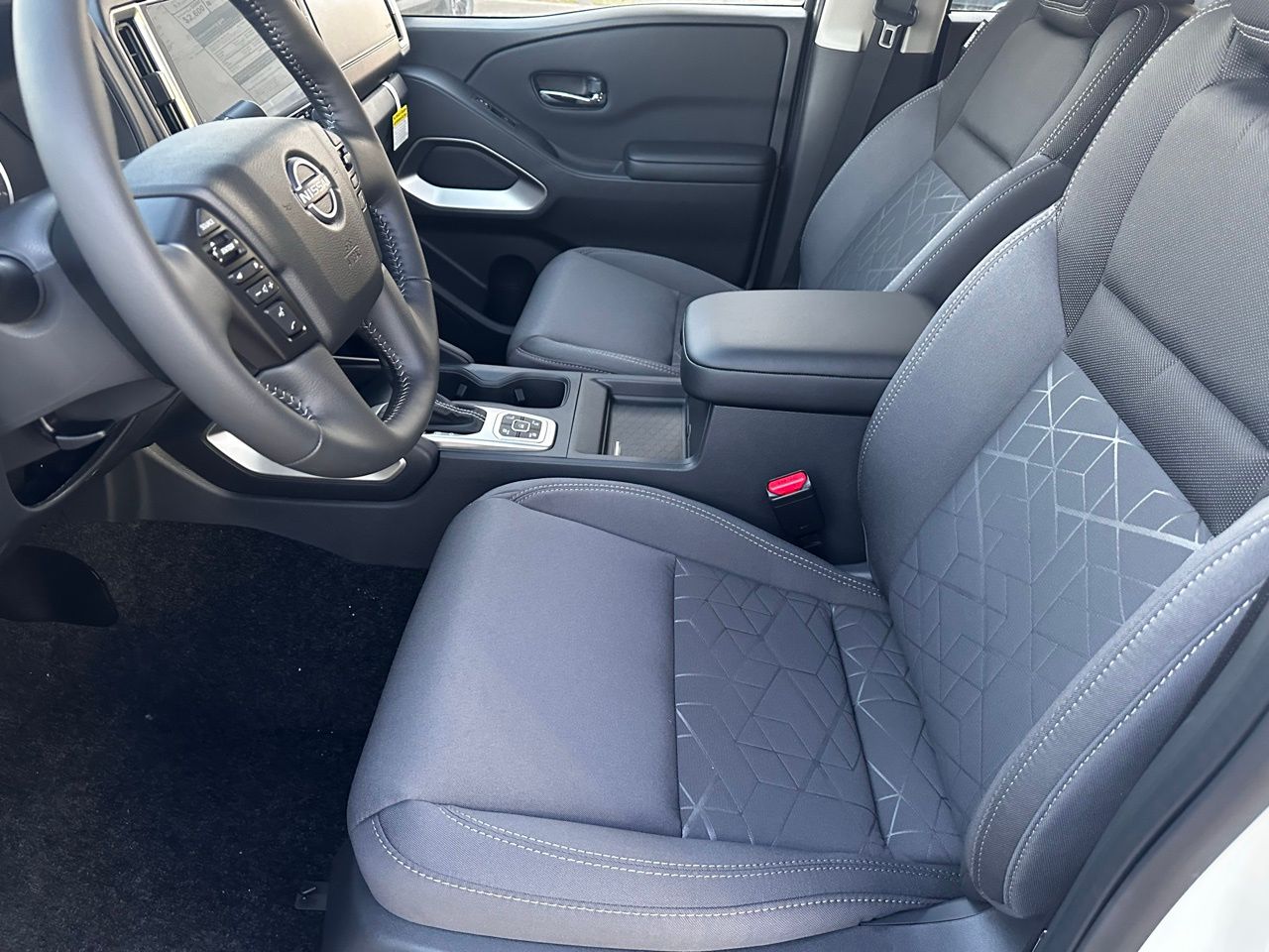 2026 Nissan Frontier SV - Photo 12