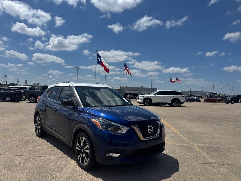 Certified 2019 Nissan Kicks SR SUV