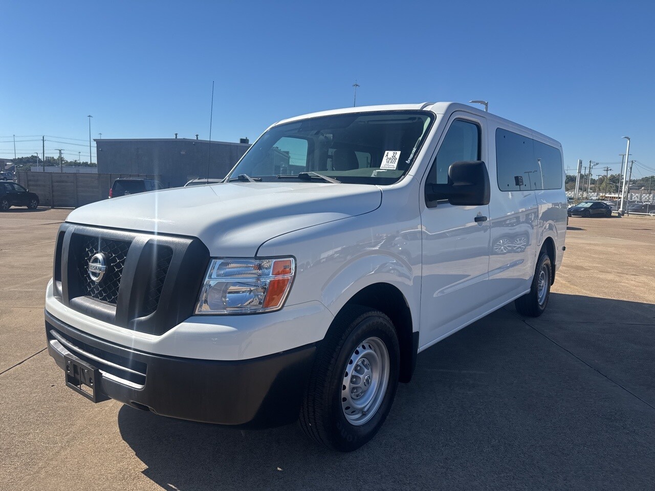 2020 Nissan NV3500 photo 3