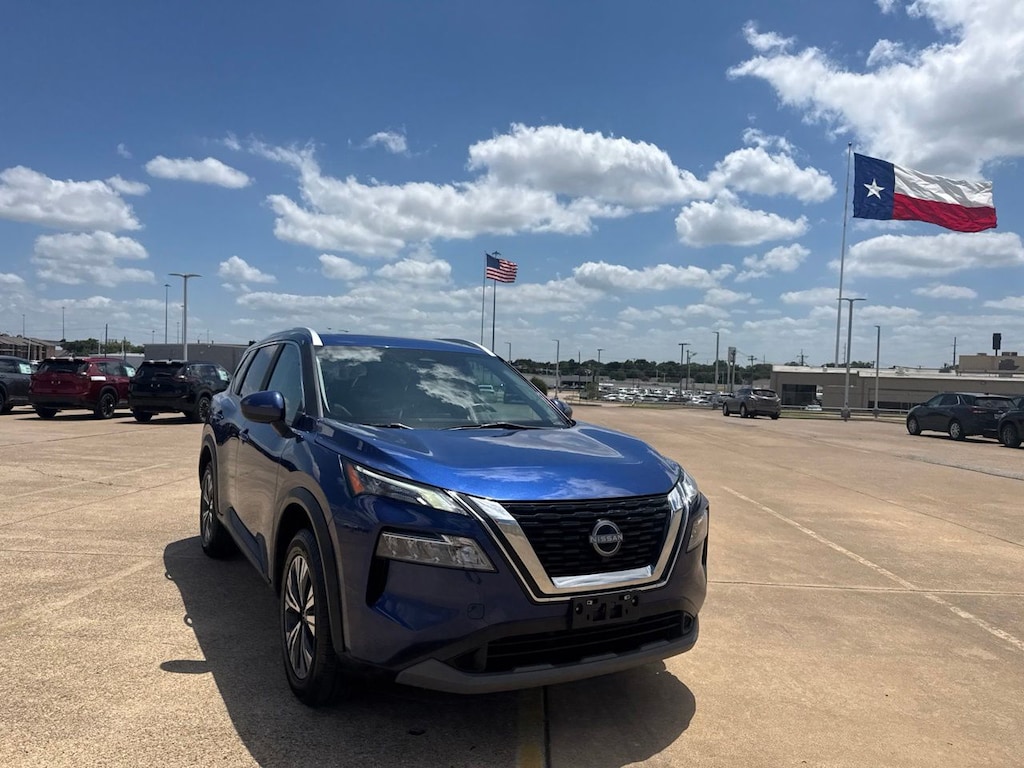 Certified 2023 Nissan