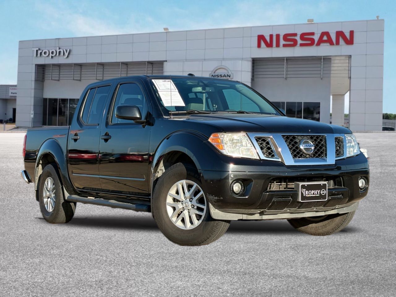 Gray (Magnetic Black) 2018 Nissan Frontier Desert Runner Crew Cab Pickup Truck 4X2 5-Speed Automatic Overdrive