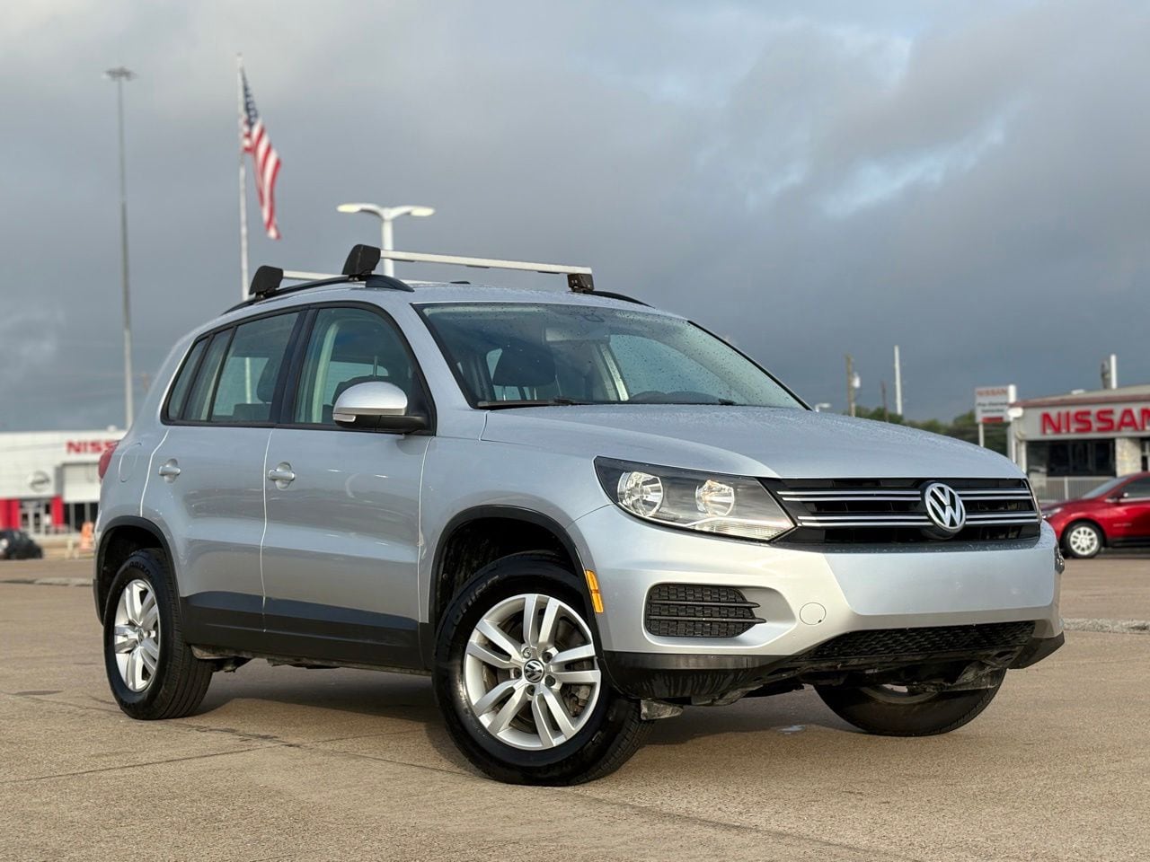 Used 2017 Volkswagen Tiguan S with VIN WVGAV7AX2HK027383 for sale in Mesquite, TX