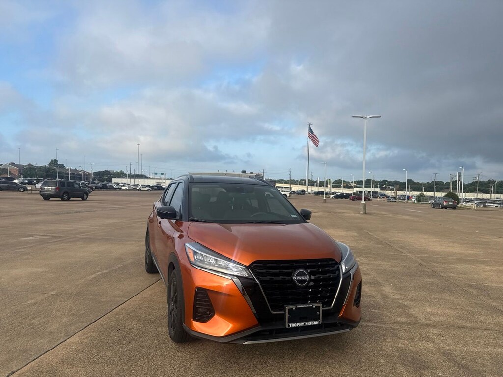 Certified 2023 Nissan