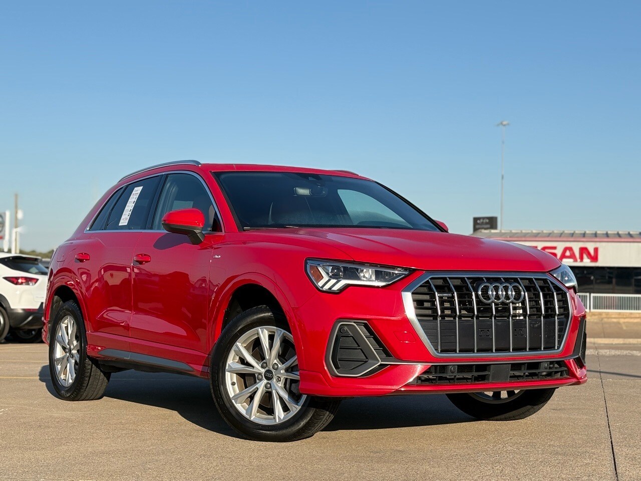 2023 Audi Q3 S line Premium photo 2